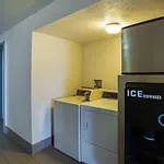Motel 6 Omaha - Iat West