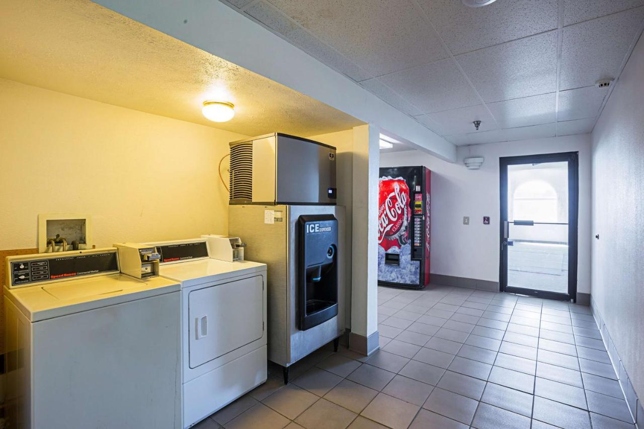 6 - Iat West Hotel